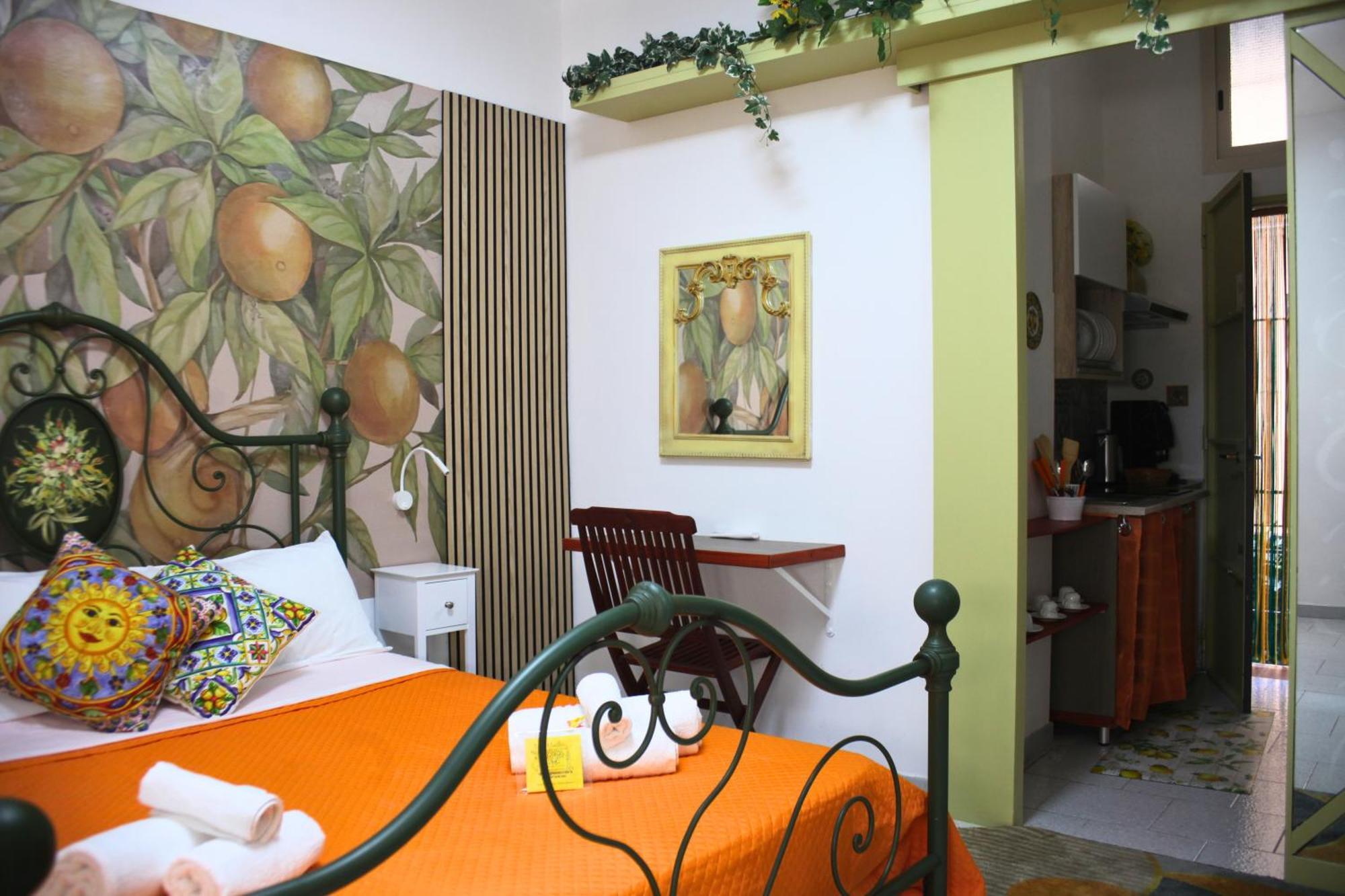 Apartment Orange Lemon Garden