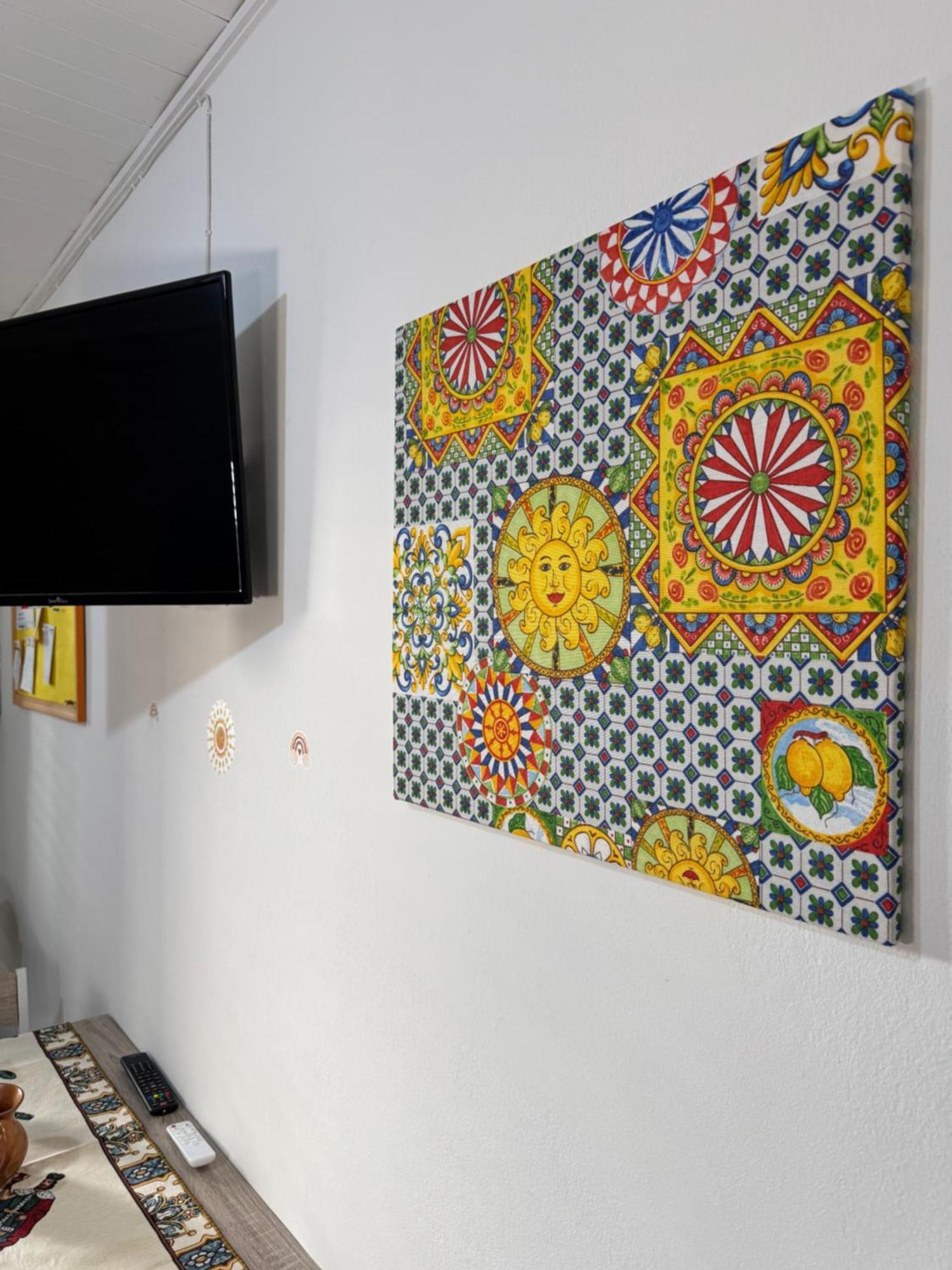 Orange Lemon Garden Apartment
